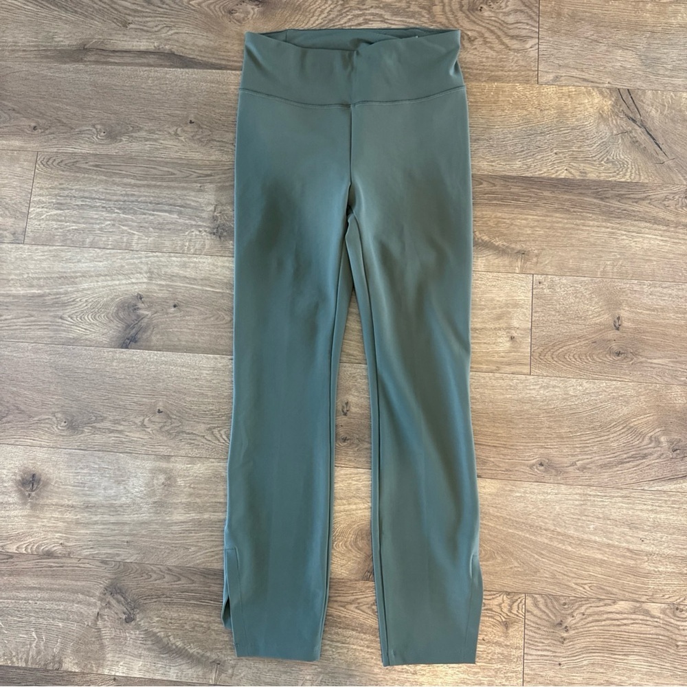 Calia Green High-Waisted vented pant